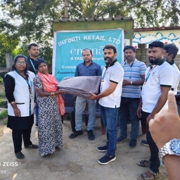 Provided Blankets to 25 tribal families at the Kandiveli Village, Anaikatti with the support of TATA Croma